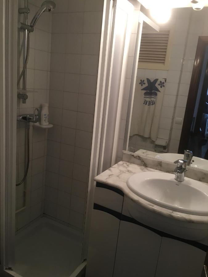 Appartement Spacieux, Front De Mer, Vue Splendide サロウ エクステリア 写真